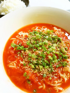 トマトラーメン(サッポロ一番塩)-レシピのメイン写真