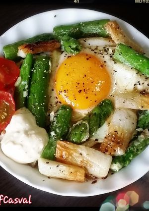 ✮朝から元気✮アスパラ目玉焼き丼-レシピのメイン写真