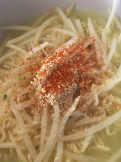 ワンポッドで簡単に☆ピリ辛もやしラーメン-レシピのメイン写真