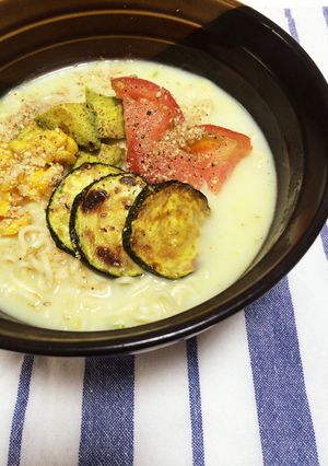 スパイシー☆夏野菜のせ豆乳塩ラーメン-レシピのメイン写真