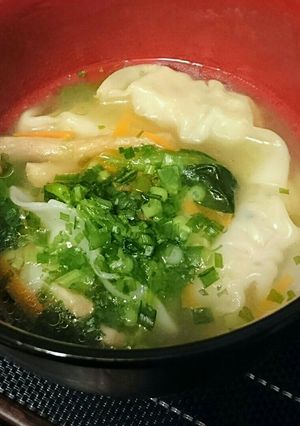 【10分飯】スープ餃子 夜食にも-レシピのメイン写真