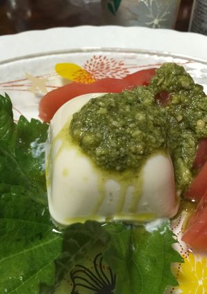 豆腐とペストde超簡単おつまみ前菜-レシピのメイン写真