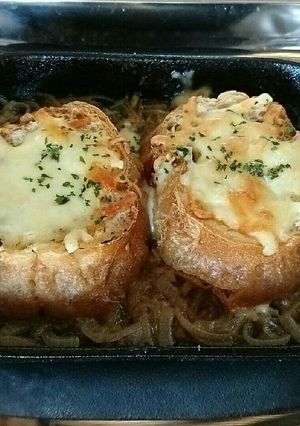 簡単オニオングラタンスープ-レシピのメイン写真