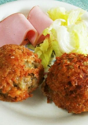 バジルソースでチーズinライスコロッケ-レシピのメイン写真