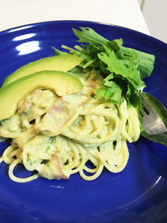 アボカドベーコン濃厚クリームパスタ-レシピのメイン写真