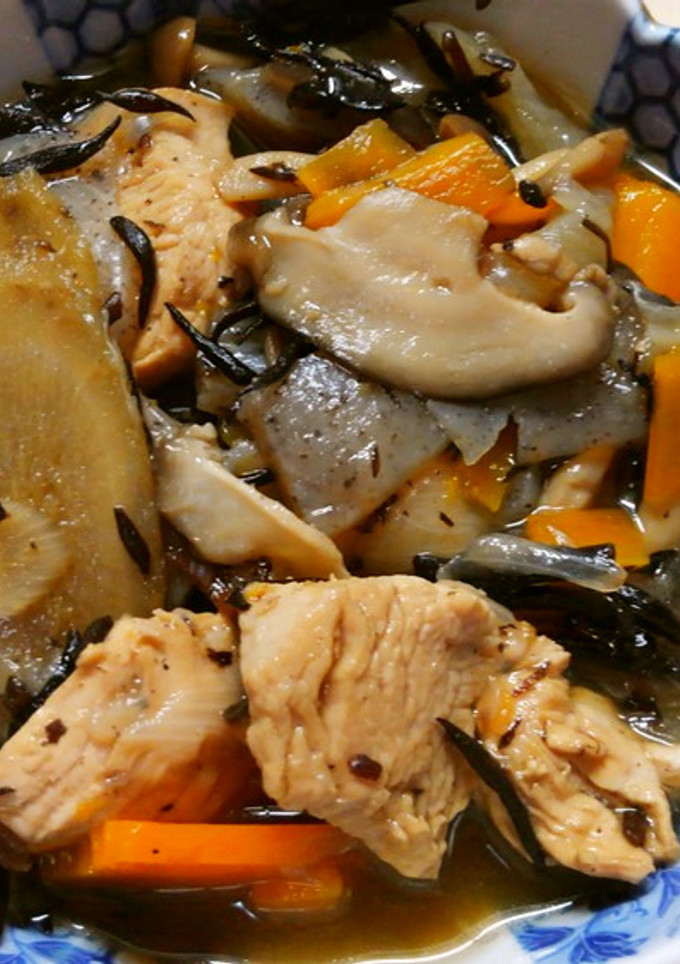 簡単！節約！鶏むね肉とひじきと蒟蒻の煮物-レシピのメイン写真