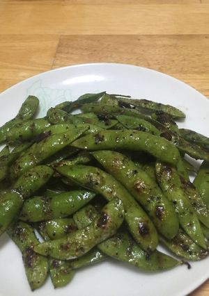 ニンニク風味の焼き枝豆(ペペロンチーノ)-レシピのメイン写真