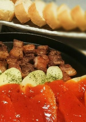 カリカリ豚ばらのバシルミートソース-レシピのメイン写真