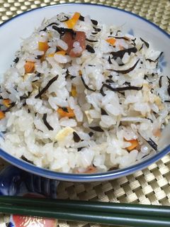 梅五目炊き込み御飯-レシピのメイン写真