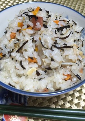 梅五目炊き込み御飯-レシピのメイン写真