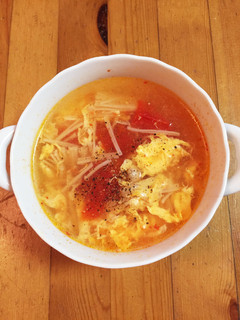 トマトと卵とエノキのスープ-レシピのメイン写真