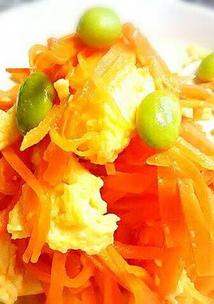 枝豆たっぷり♪ふわふわ卵の人参しりしり-レシピのメイン写真