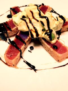 マグロステーキ アボカドのタルタル添え-レシピのメイン写真