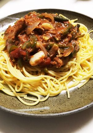 サバ味噌煮とトマト缶パスタ-レシピのメイン写真