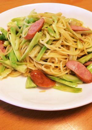ブロッコリーの芯のぺペロンチーノパスタ-レシピのメイン写真