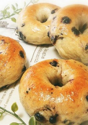 もっちり♪つやつや♪ブルーベリーベーグル-レシピのメイン写真
