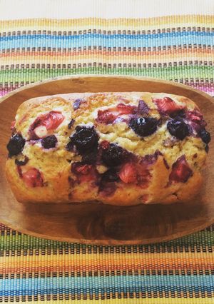 いちごとブルーベリーのパウンドケーキ-レシピのメイン写真