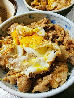 野菜嫌い子の手抜きキャベツ入り焼き肉丼-レシピのメイン写真