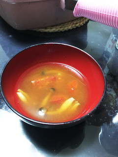 冷蔵庫にあるモンでプチトマトのお味噌汁-レシピのメイン写真