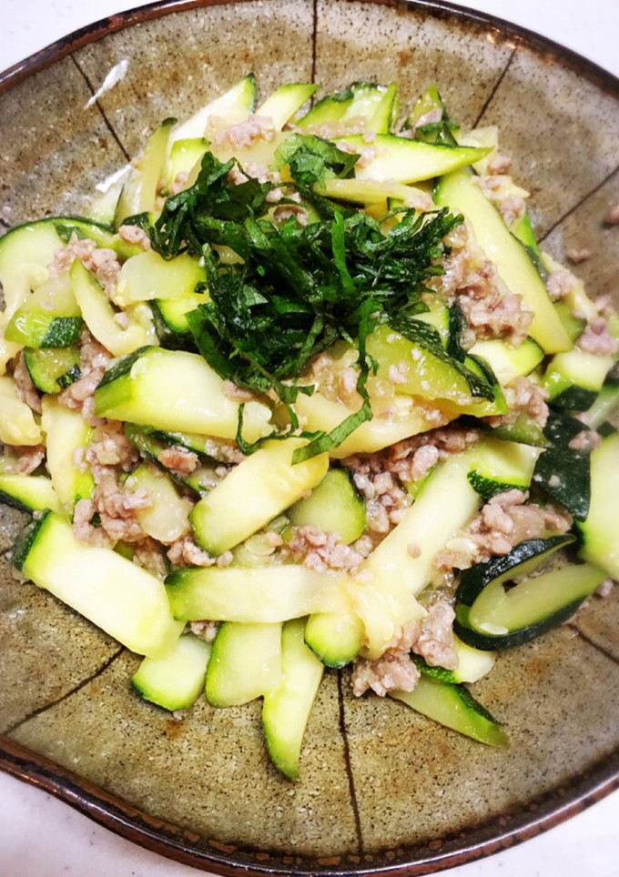 ズッキーニと豚ひき肉のマヨポン炒め-レシピのメイン写真