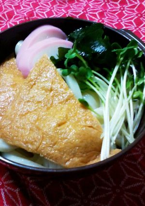 夏にぴったり！冷やしきつねうどん弁当-レシピのメイン写真