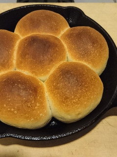 スキレットでお花ちぎりパン-レシピのメイン写真