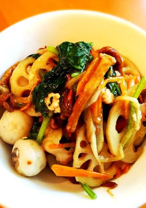 里芋と彩野菜の煮物-レシピのメイン写真