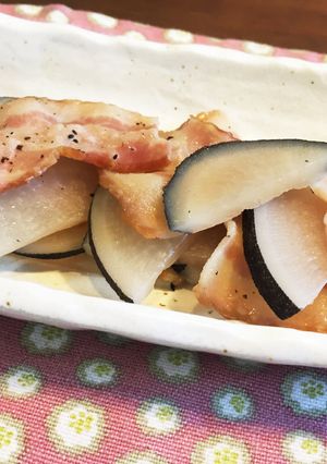 簡単♡黒大根とベーコンのコンソメ煮-レシピのメイン写真
