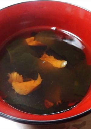 アイタケと乾燥ワカメのお吸い物-レシピのメイン写真