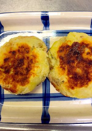 簡単なツナとチーズ入りじゃが芋コロッケ-レシピのメイン写真
