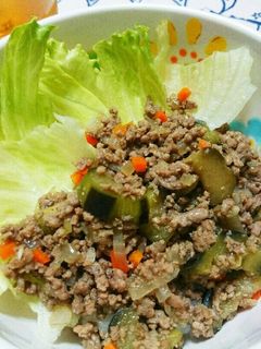 ご飯に乗っける挽き肉野菜炒め-レシピのメイン写真