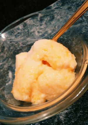 生マンゴーの、種周り部分でマンゴープリン-レシピのメイン写真
