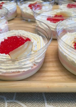 桃缶でレアチーズとムースとゼリー-レシピのメイン写真