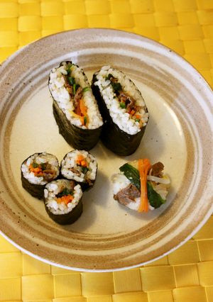 レンジで完結☆ビビンバおにぎり-レシピのメイン写真