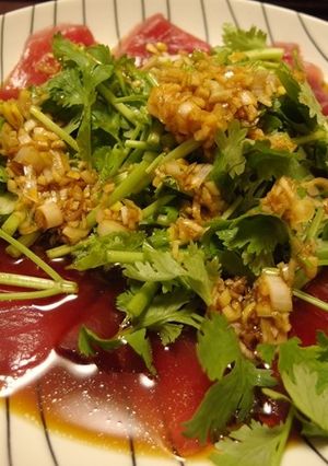 鮪と香菜のコーレーグースカルパッチョ-レシピのメイン写真