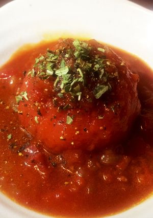 丸ごとトマトの肉詰め 基本のトマトソース-レシピのメイン写真