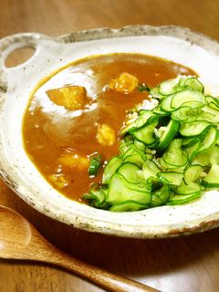 カレーライスに塩もみ胡瓜-レシピのメイン写真