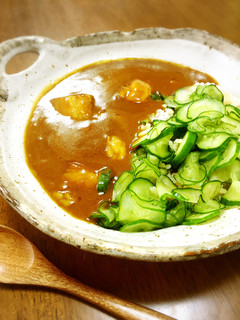 カレーライスに塩もみ胡瓜-レシピのメイン写真