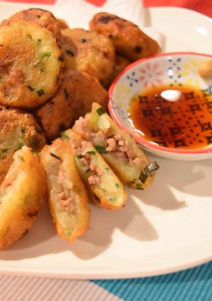 ニラと豚肉入りスタミナエスニック芋もち♪-レシピのメイン写真