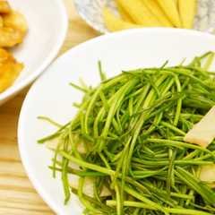 รูปของ 台湾☆シャクシャク♪水蓮菜の炒め物