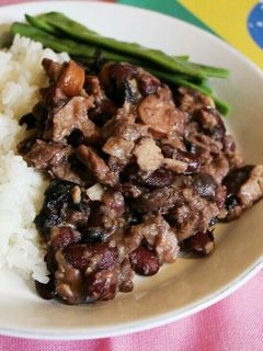 簡単!豆と肉の煮込み〈フィジョアーダ〉-レシピのメイン写真