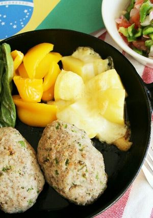 ブラジル料理のキッビ風ハンバーグ-レシピのメイン写真