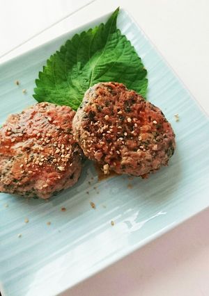 エゴマの葉大量消費★エゴマ入り豚つくね-レシピのメイン写真