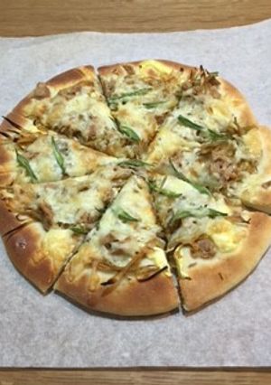 トマトソース無しのきんぴら風ピザ-レシピのメイン写真