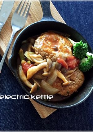 つなぎ０！半量お豆腐のヘルシーハンバーグ-レシピのメイン写真