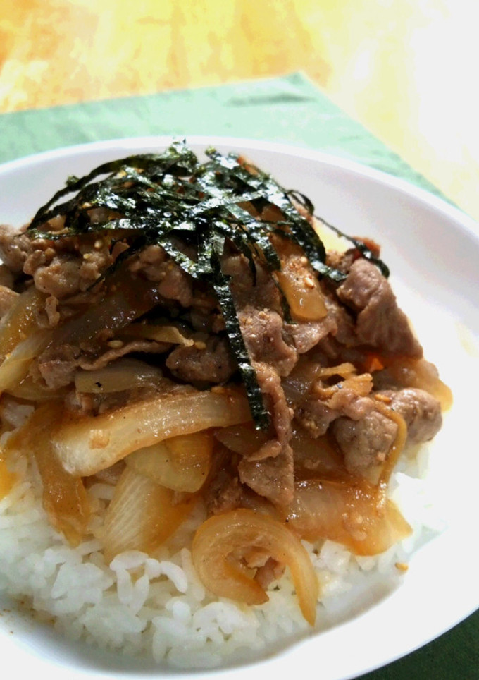 たっぷり新たまねぎの黒酢豚丼-レシピのメイン写真