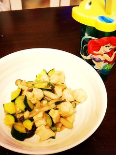 ズッキーニとしめじの炒め物-レシピのメイン写真