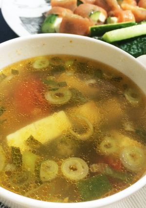 夏にぴったり！オクラ入り酸辣湯風スープ-レシピのメイン写真