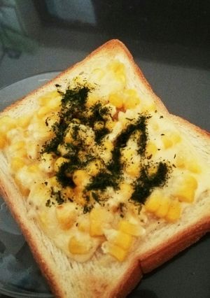 簡単!!マヨコーンチーズトースト-レシピのメイン写真