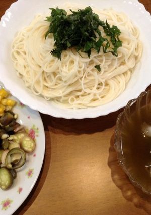 そうめんに！玄米茶入りのおつゆ-レシピのメイン写真